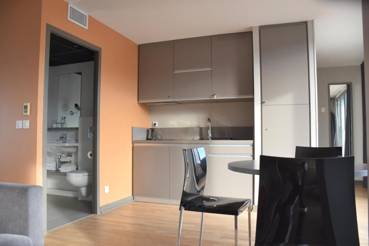 Adonis Lyon Dock Ouest Aparthotel Buitenkant foto