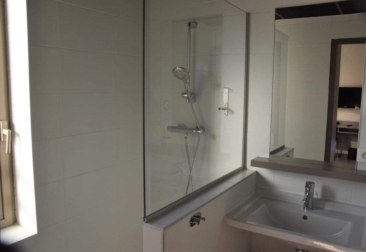 Adonis Lyon Dock Ouest Aparthotel Buitenkant foto